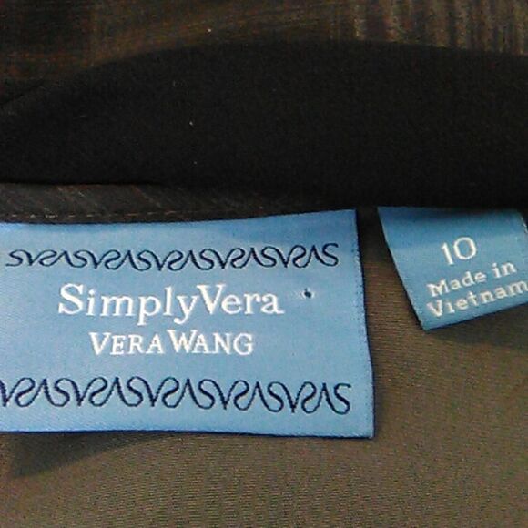 Simply Vera Shift Dress - Picture 6 of 9